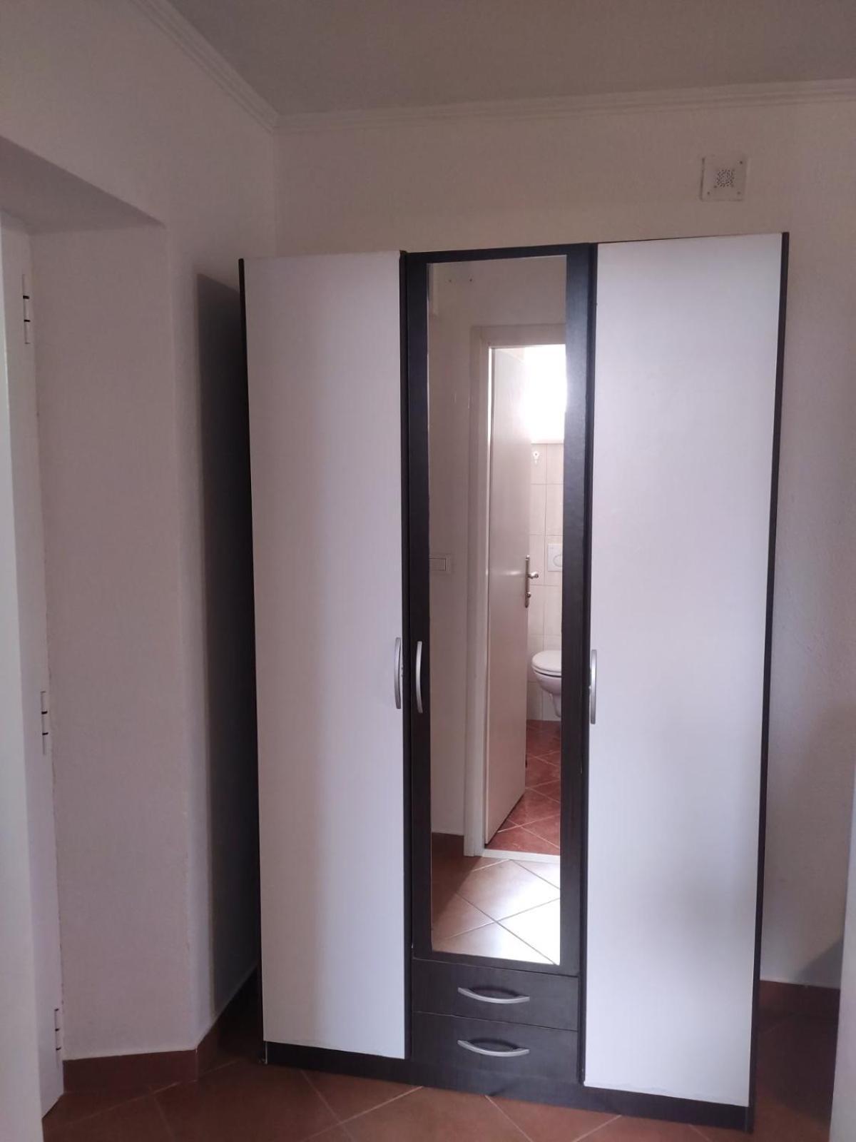 Viola Rooms Gruda Luaran gambar