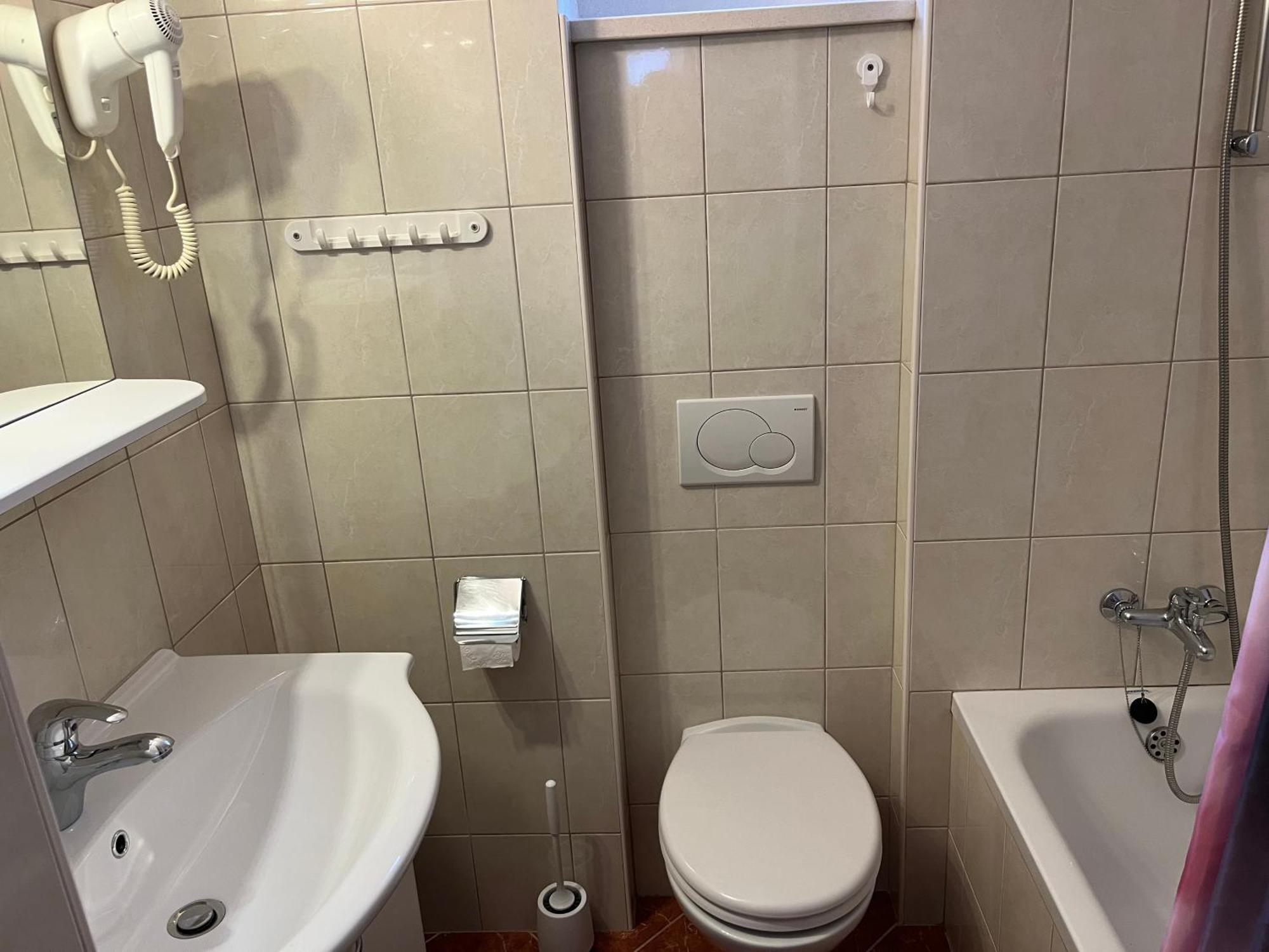 Viola Rooms Gruda Luaran gambar